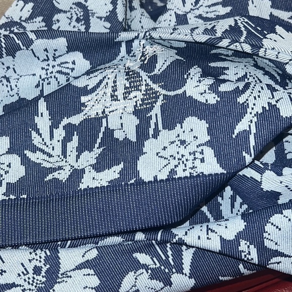 FREE people printed clean lines blue floral print sleeveless bodysuit size M/L - Picture 11 of 15